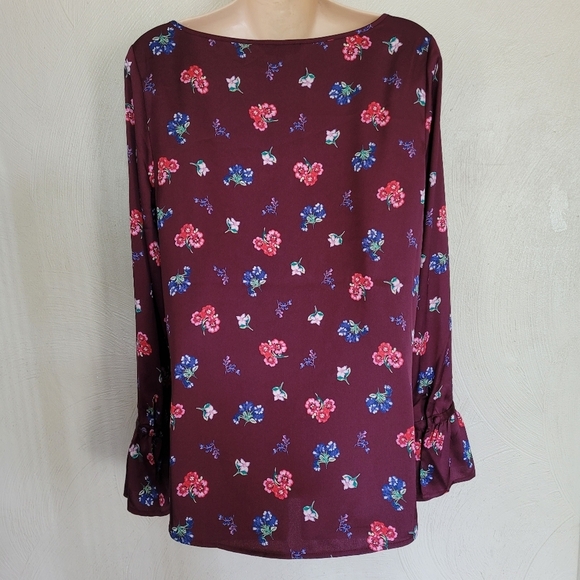 Express Maroon Floral Bell Sleeve Blouse Size Women's Medium - Picture 2 of 11